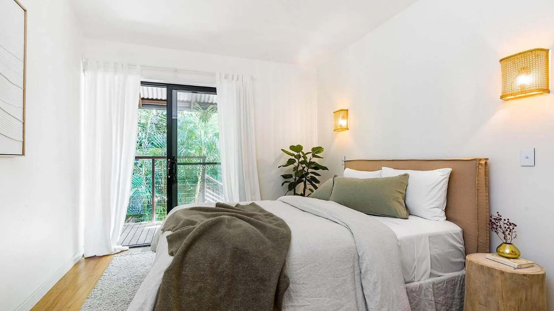 Holiday home Rubber Soul Villa Byron Bay
